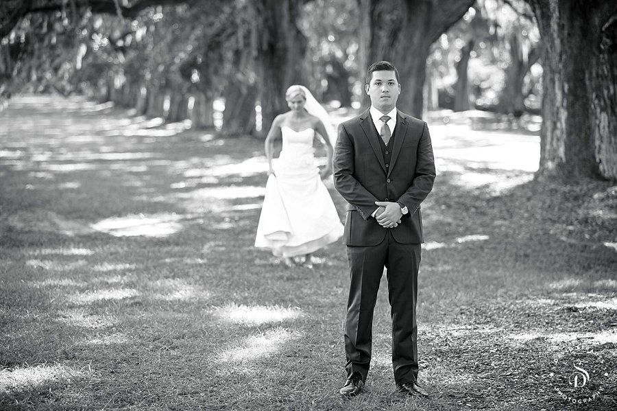 First Look Pictures - Charleston Wedding Photographer - Alexis and Steve