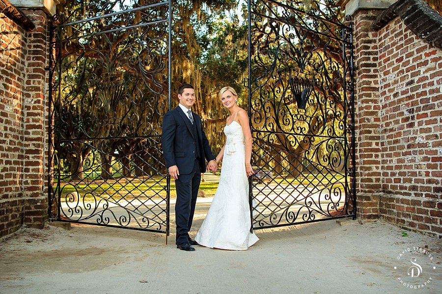 Boone Hall Pictures - Charleston Wedding Photographer - Alexis and Steve