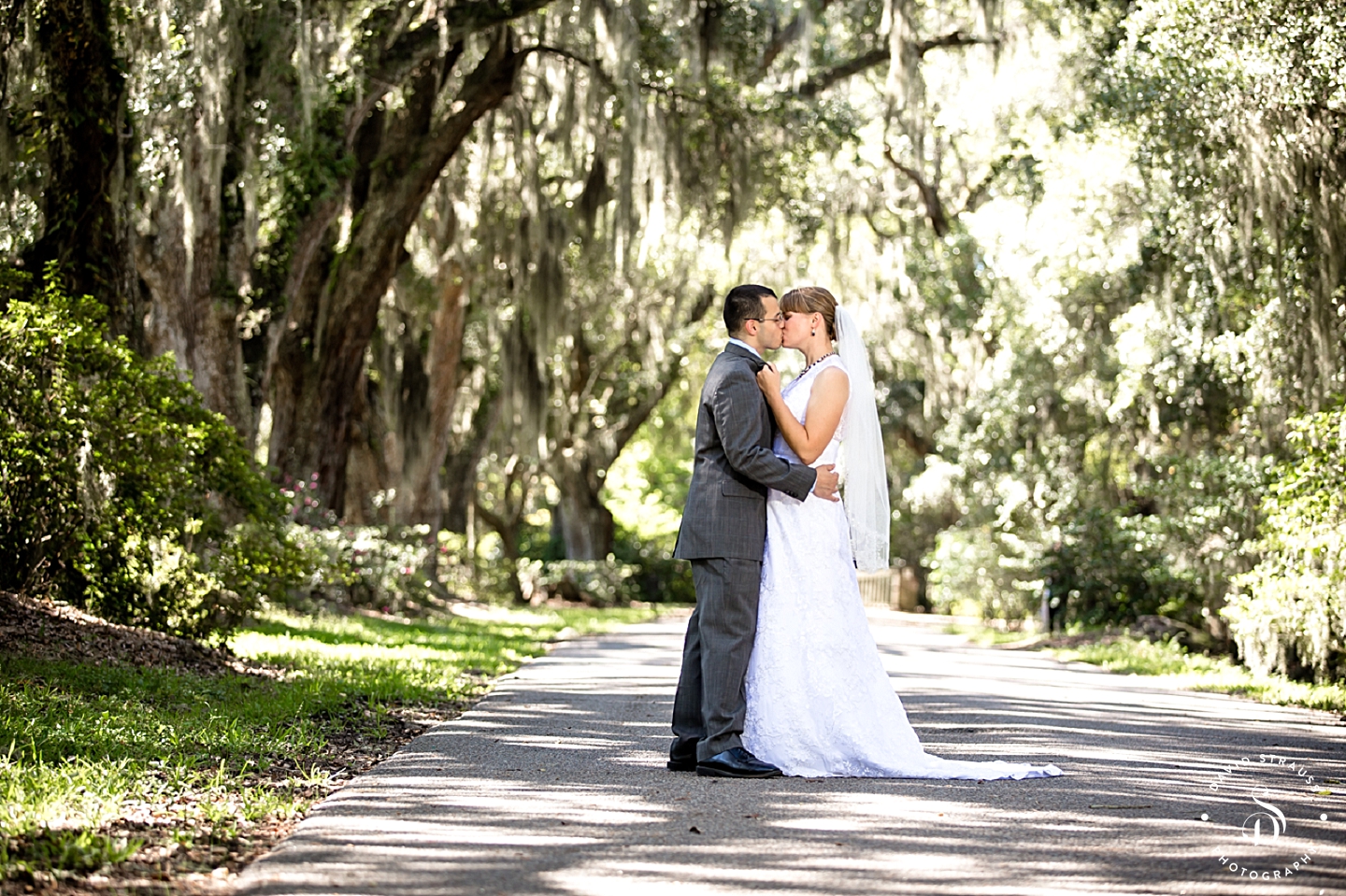 Charleston Wedding Photographers - Magnolia Plantation Wedding Photography - Danny and Betsy - 24