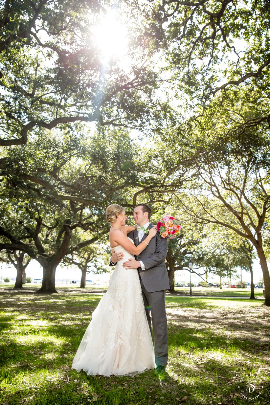 Battery Park Posed Pictures - Charleston Photographer - oak trees